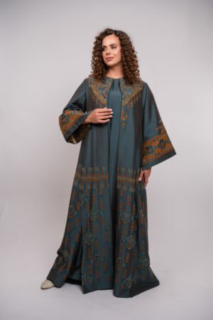 Arabi Collection- Ghuroob Al-Kahraman Hand Embroidery and Beads Thobe